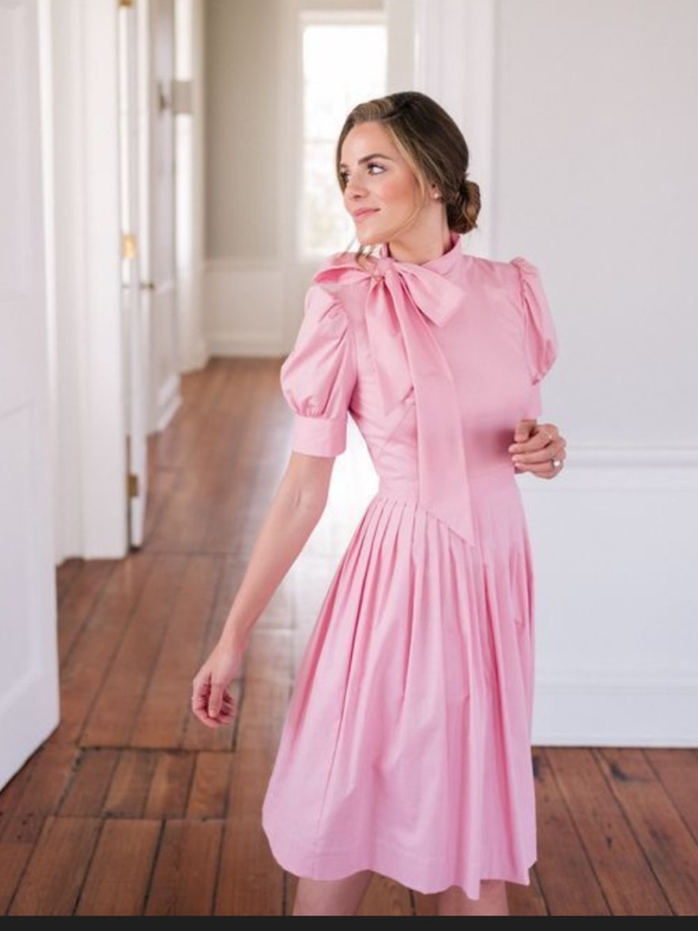 Gal Meets Glam Pink Bow-Neck Puff Sleeve Dress - Picture 3 of 10